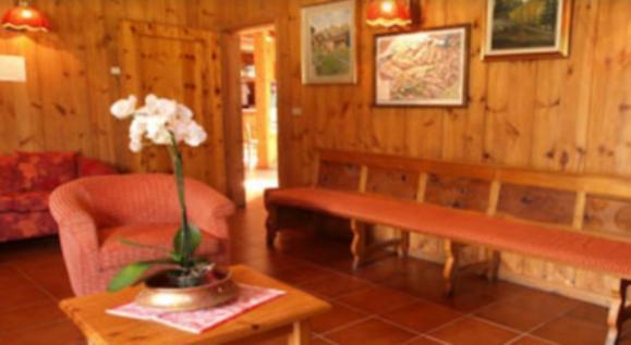 Hotel Alpe Fleurie Champoluc Extérieur photo